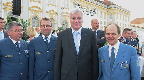 Skalitzky, Stark, Seehofer und der Münchener Ortsbeauftragte Ernst Meister