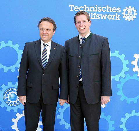 Minister Friedrich und MdB Stephan Stracke, der Vorsitzende der THW-Landesvereinigung Bayern